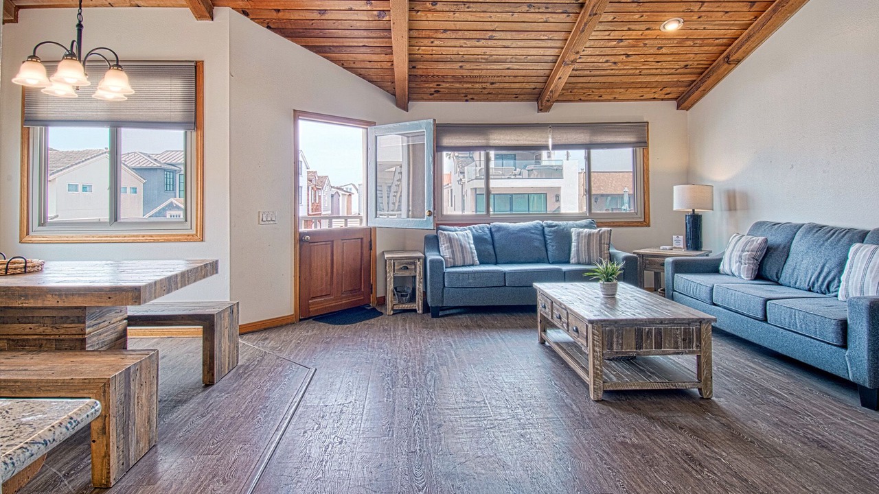 Photo of Livingroom in West Newport