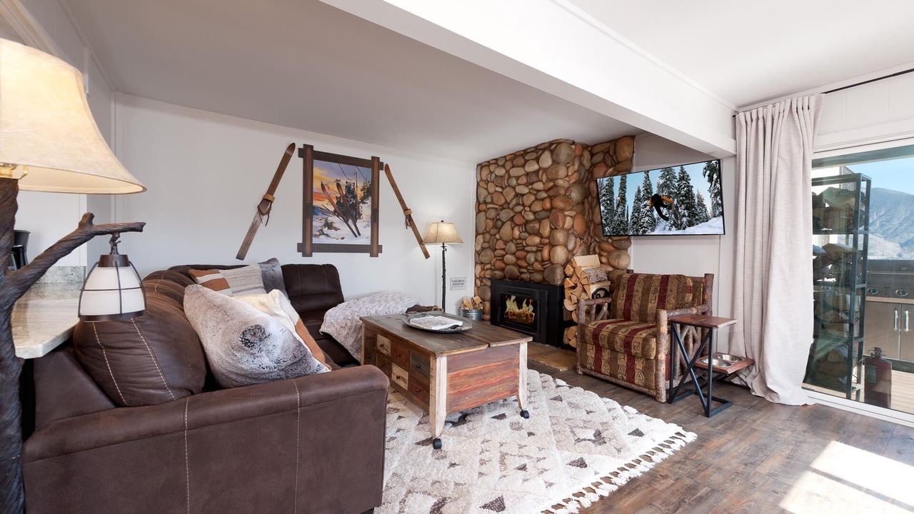 Photo of Livingroom in Purgatory