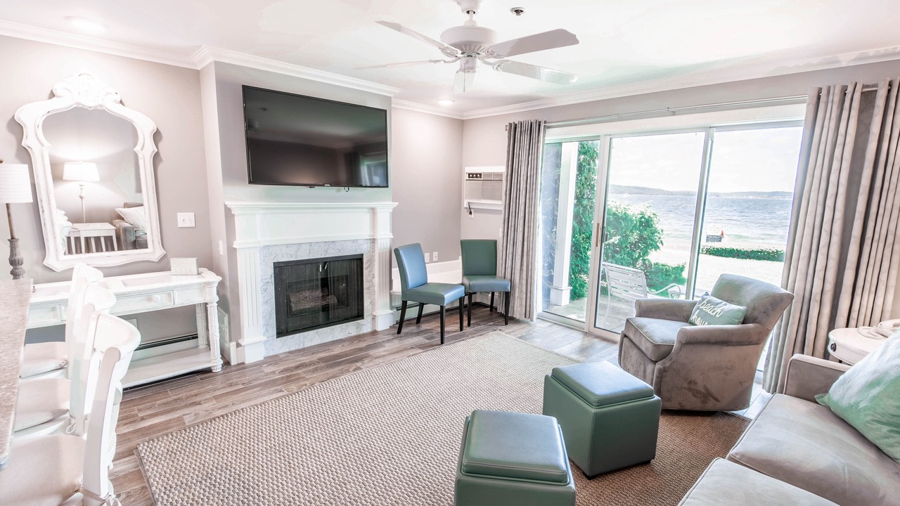 Photo of Livingroom in Boyne City