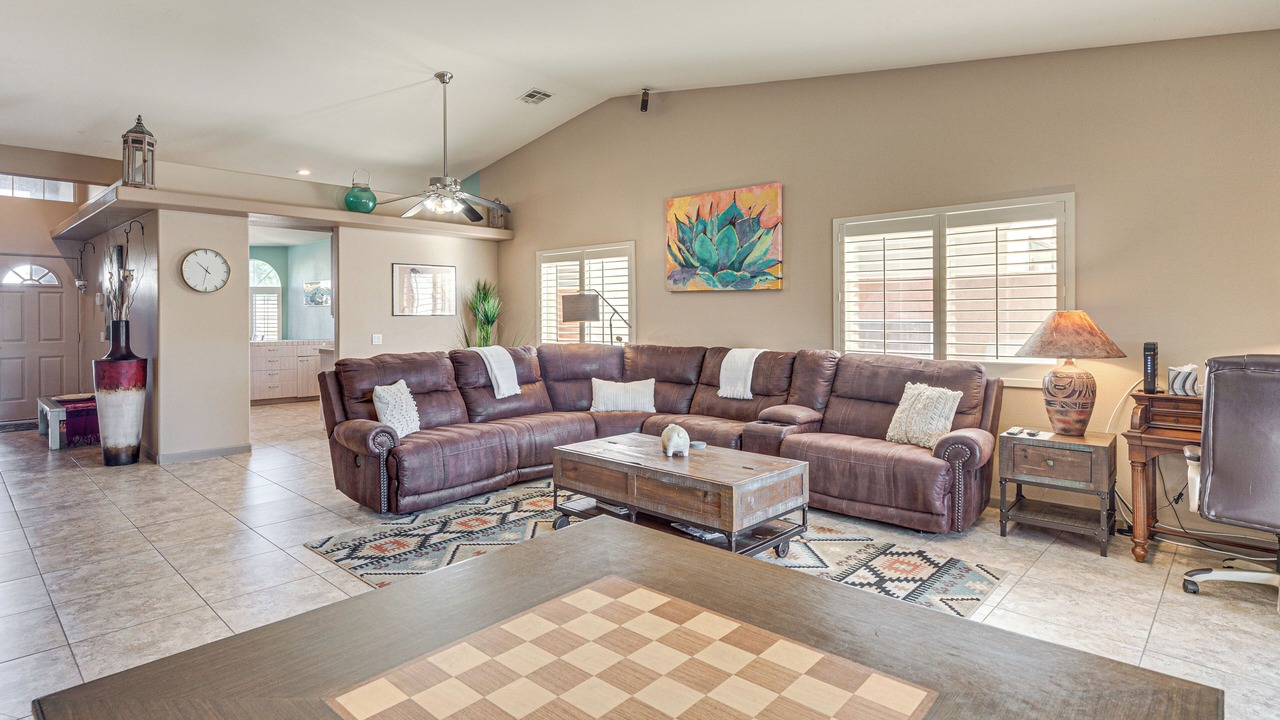 Photo of Livingroom in Desert Club Manor