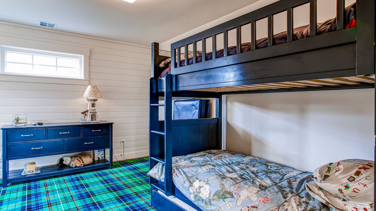 Photo of Bedroom in Gearhart