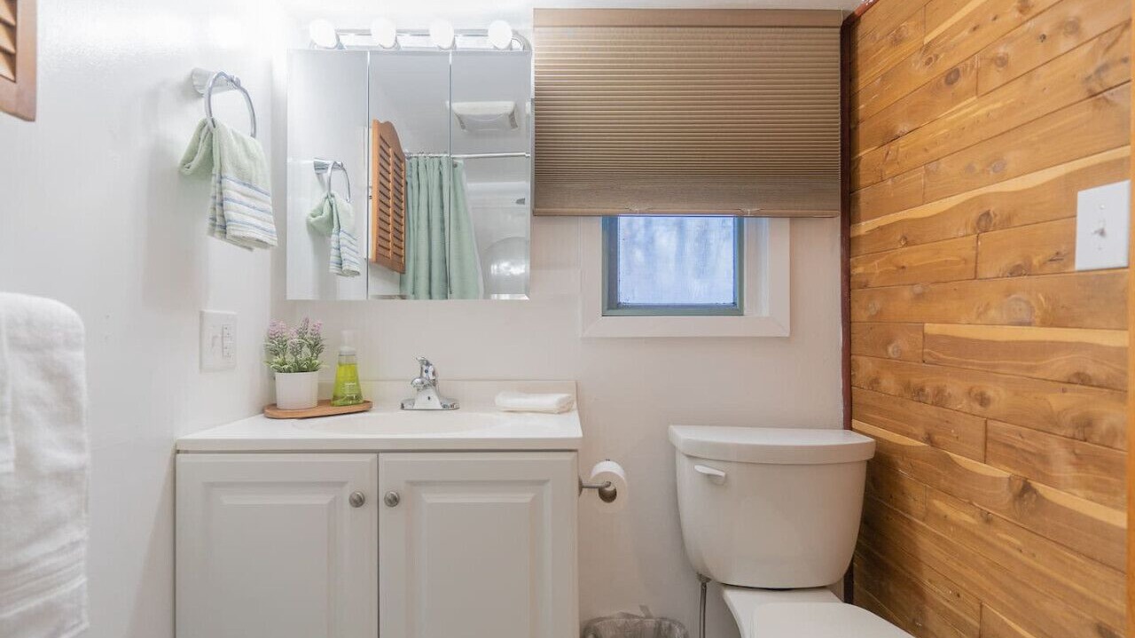 Photo of Bathroom in College
