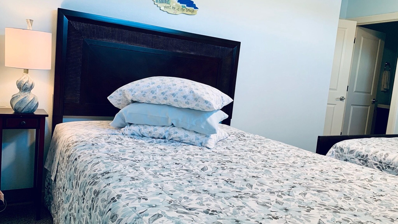 Photo of Bedroom in Lincoln Beach