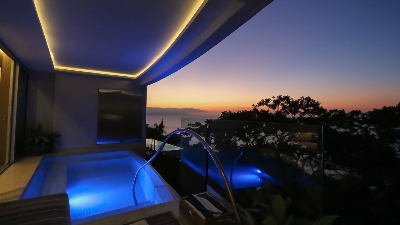 Photo of Outdoor in Romantic Zone