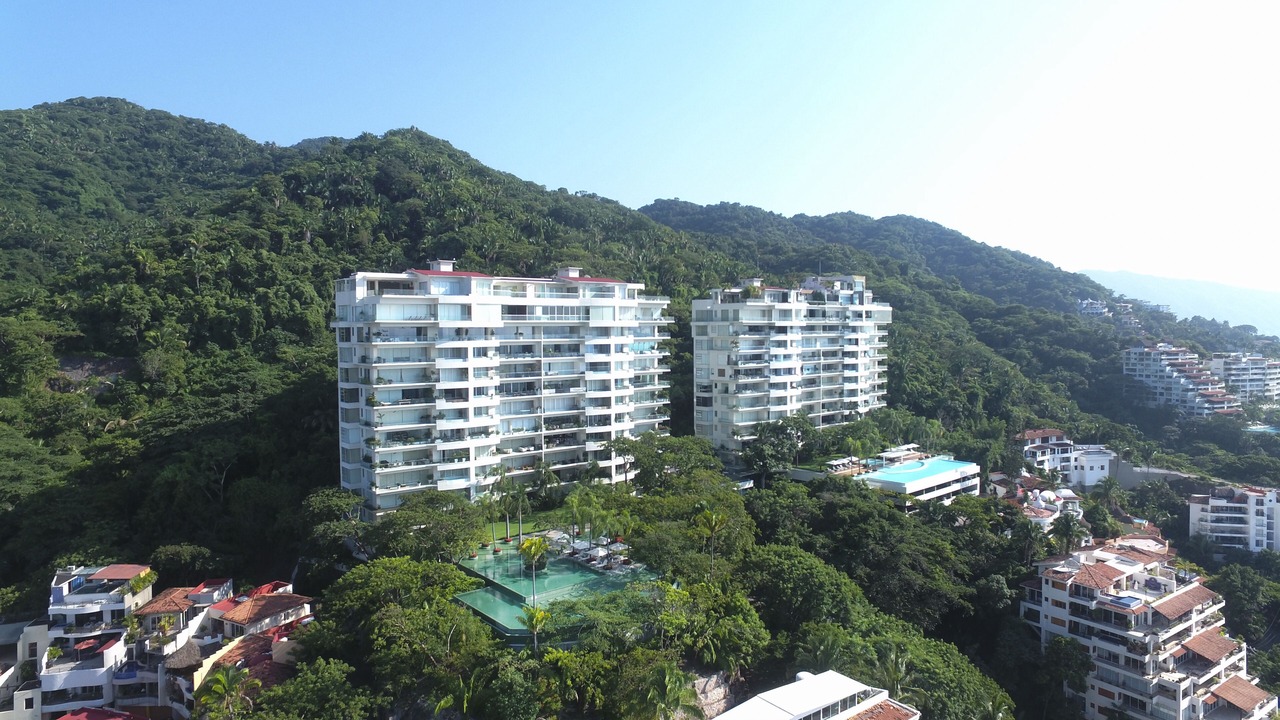 Photo of Outdoor in Romantic Zone