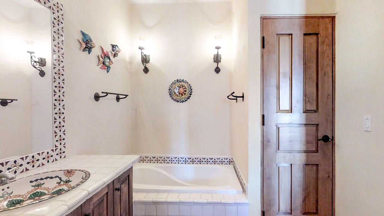 Photo of Bathroom in Nopolo