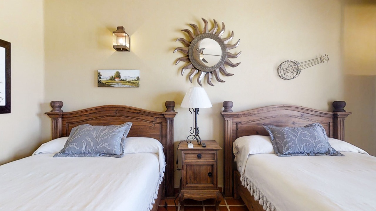 Photo of Bedroom in Nopolo