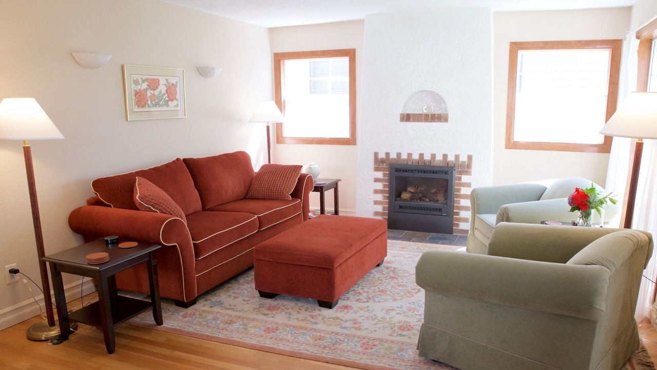 Photo of Livingroom in Northeast Neighbors