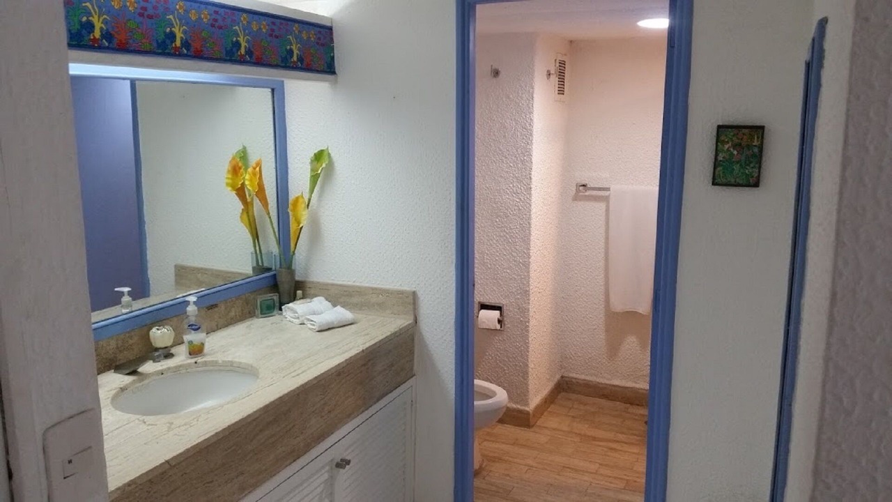 Photo of Bathroom in South Hotel Zone