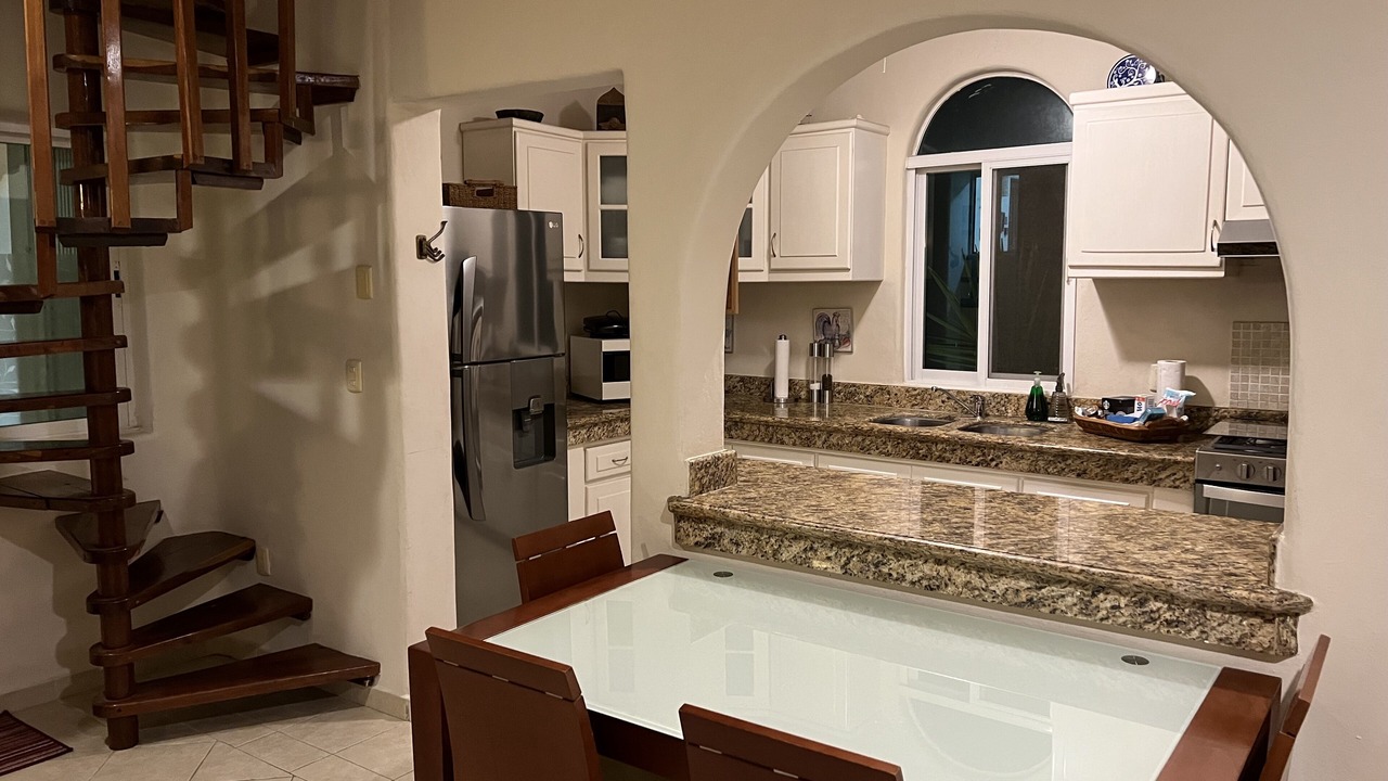 Photo of Kitchen in 12th Street