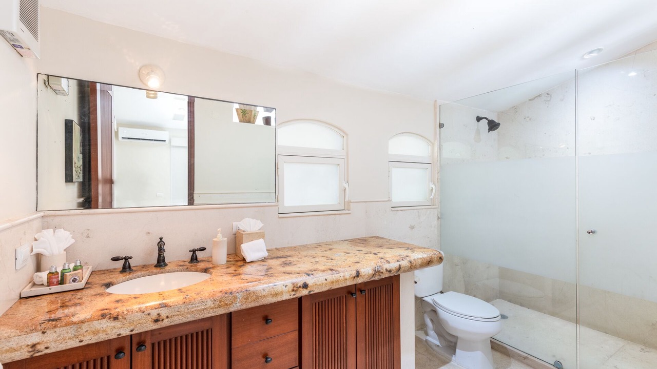 Photo of Bathroom in South Shore Hotel Area