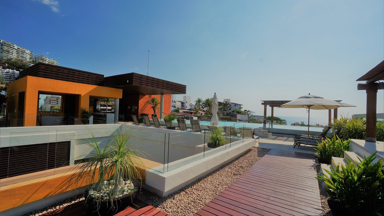 Photo of Patio Balcony in Romantic Zone