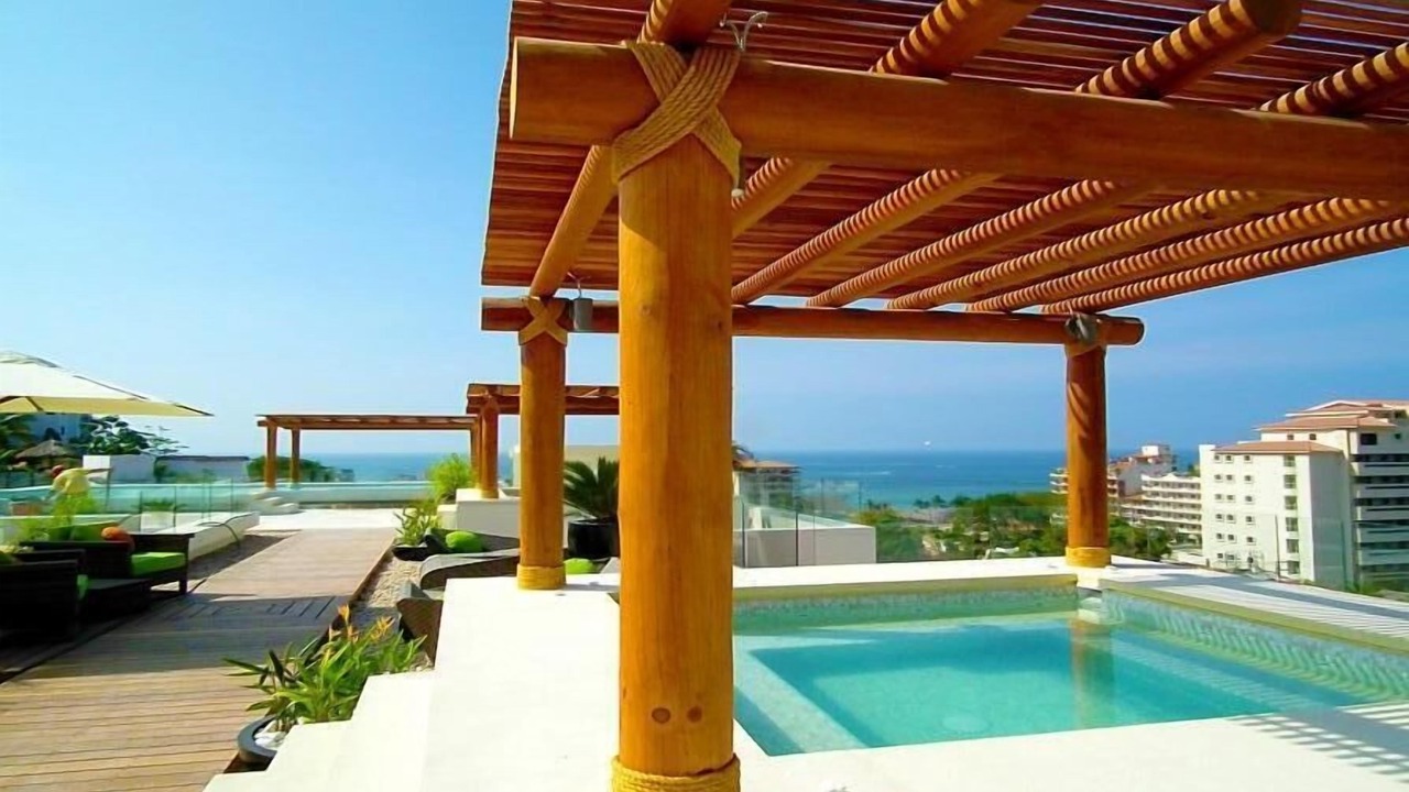 Photo of Outdoor in Romantic Zone