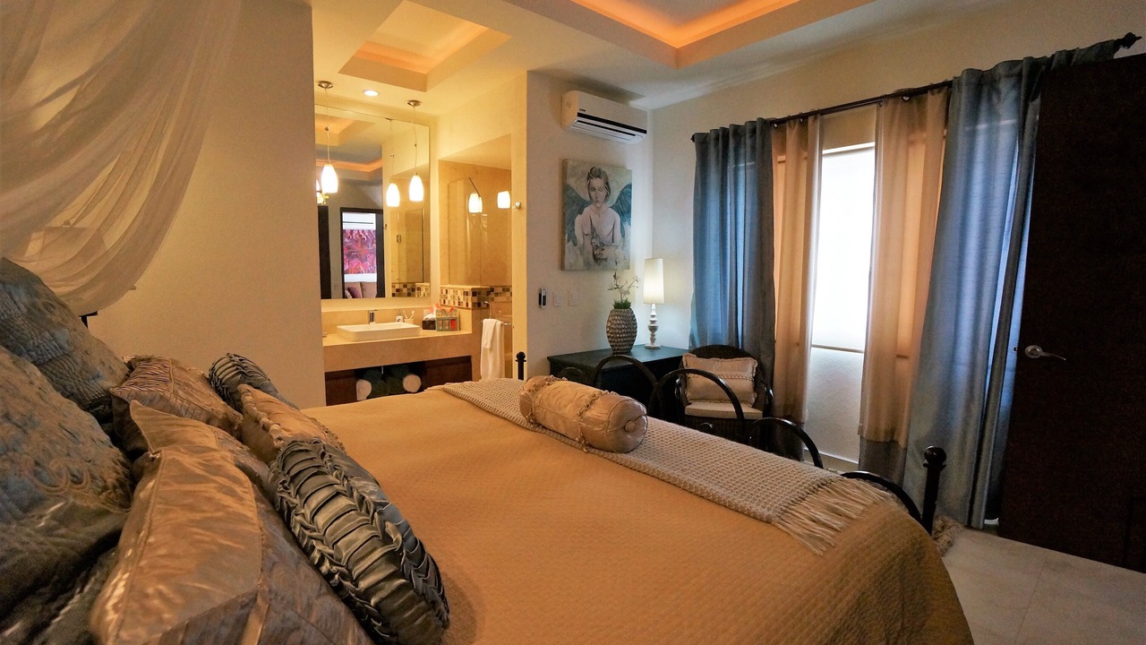 Photo of Bedroom in Romantic Zone
