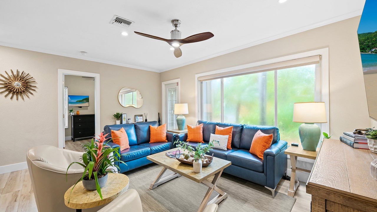 Photo of Livingroom in Poinsettia Heights