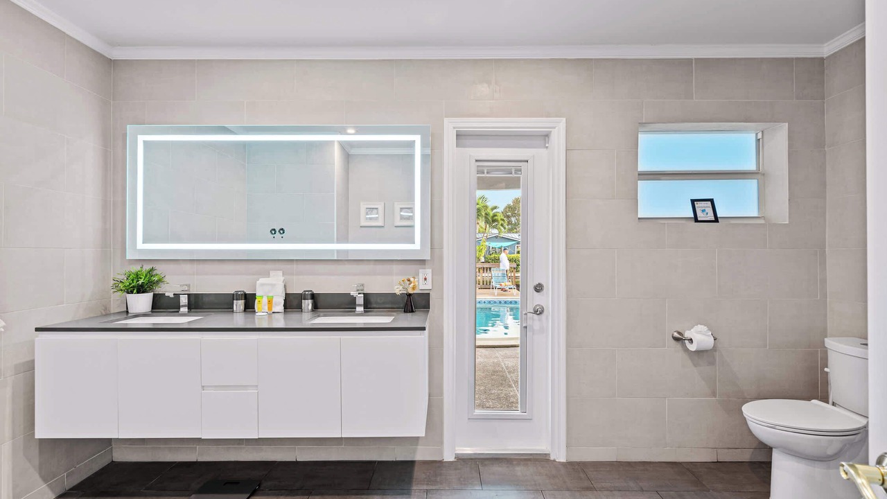 Photo of Bathroom in Coral Ridge Isles