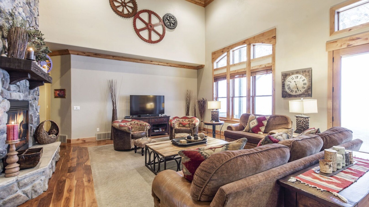 Photo of Livingroom in Sundance