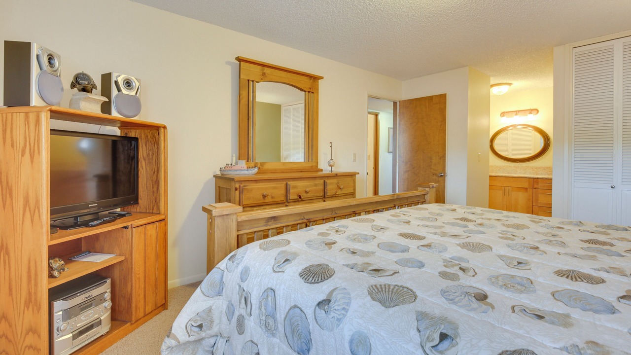 Photo of Bedroom in Lincoln Beach