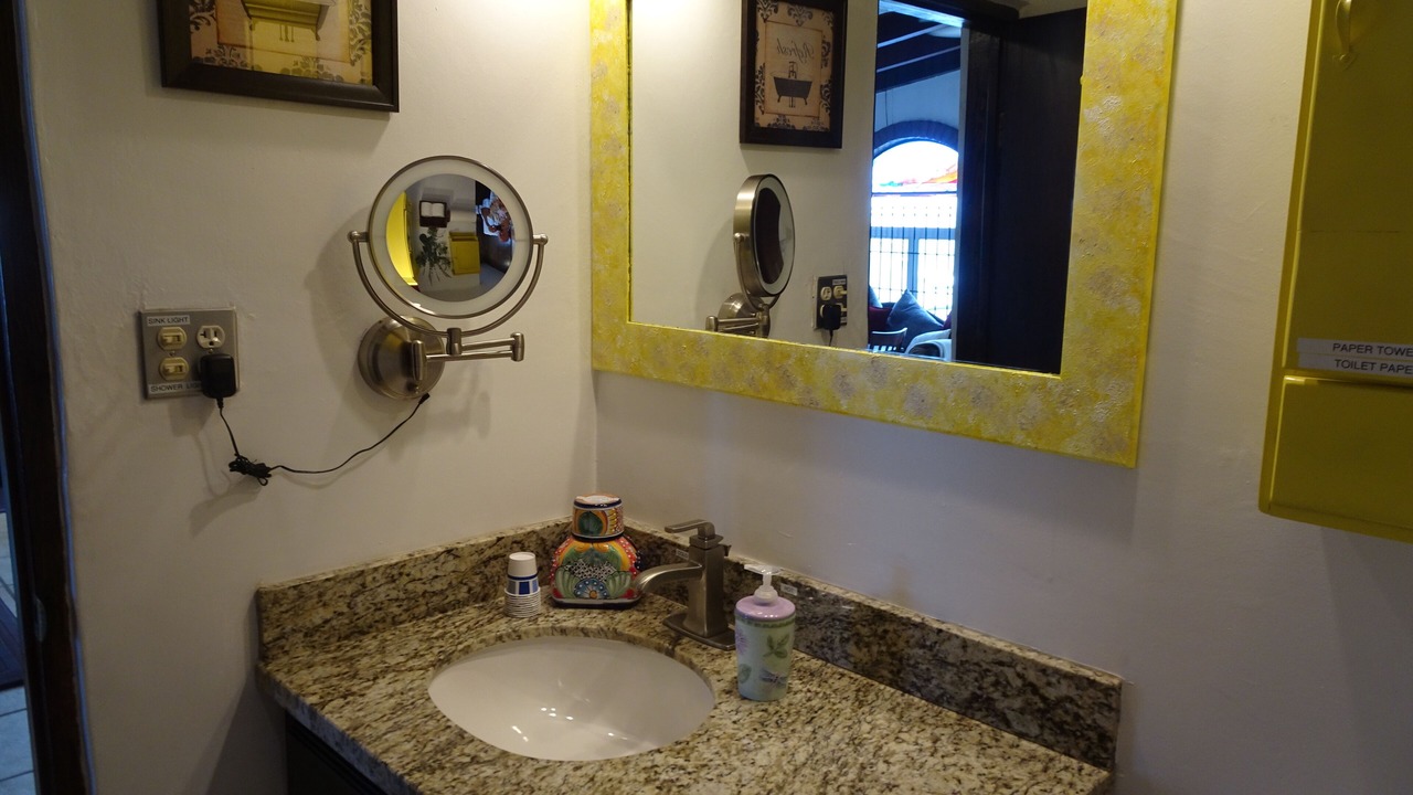 Photo of Bathroom in La Joya