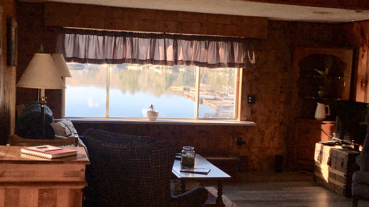 Photo of Livingroom in East Boothbay