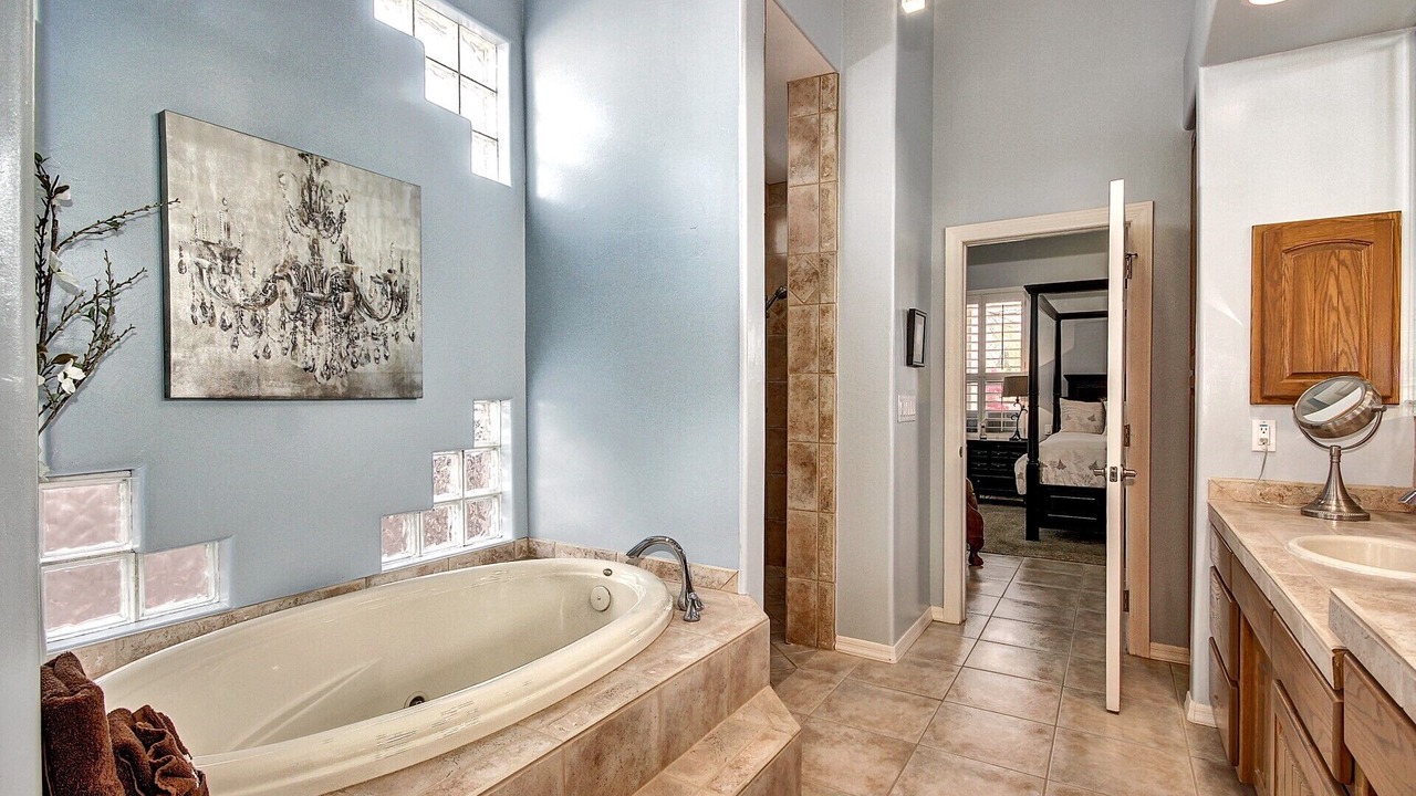 Photo of Bathroom in Red Mountain Ranch