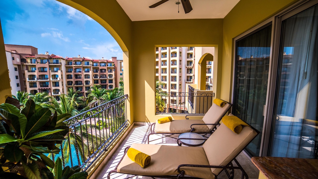 Photo of Patio Balcony in Flamingos