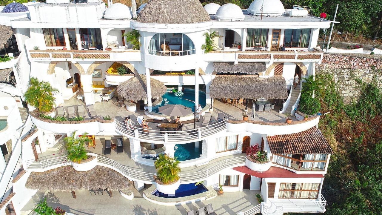 Photo of Outdoor in South Shore Hotel Area