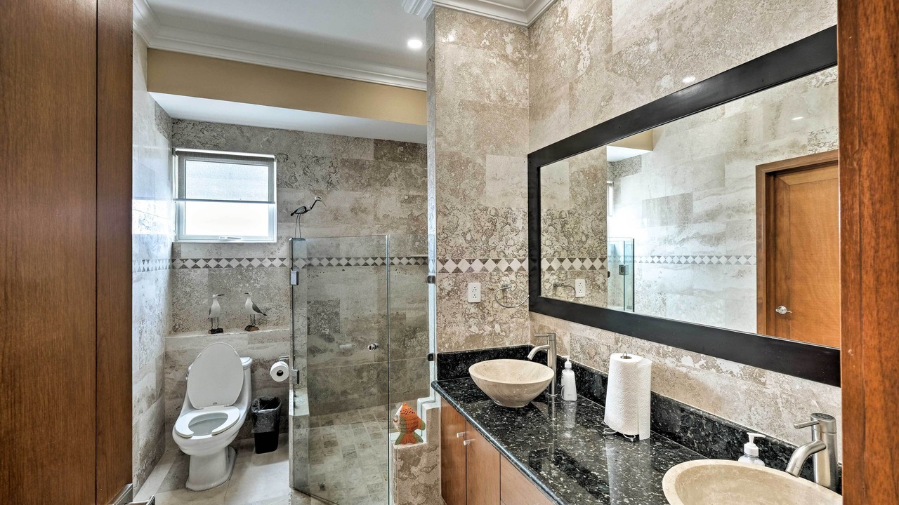 Photo of Bathroom in South Hotel Zone
