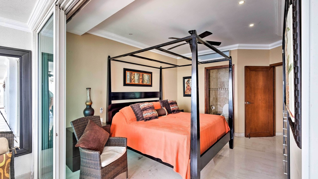 Photo of Bedroom in South Hotel Zone