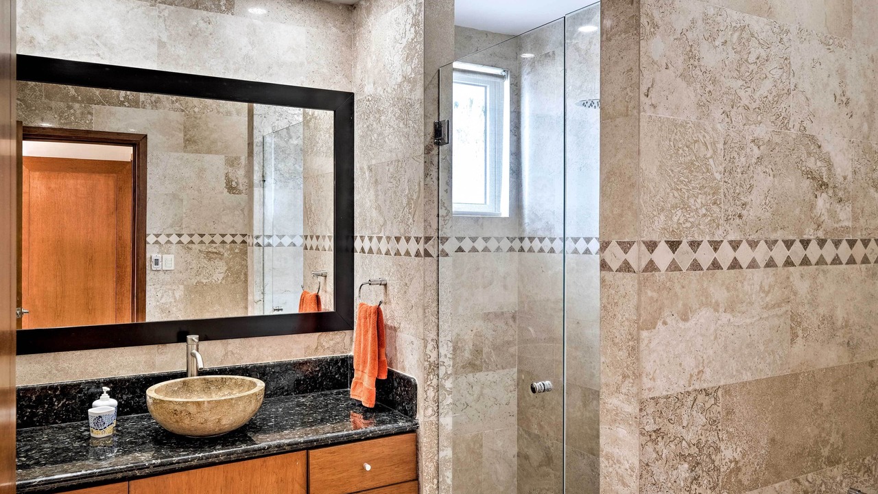Photo of Bathroom in South Hotel Zone