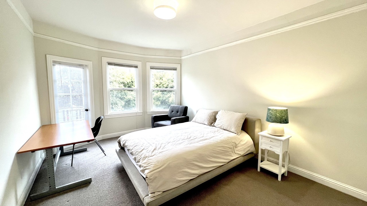 Photo of Bedroom in Laurel Heights