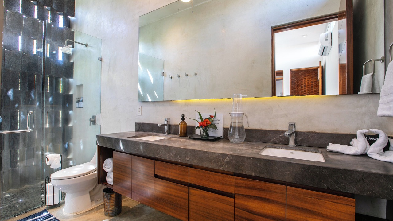 Photo of Bathroom in North End