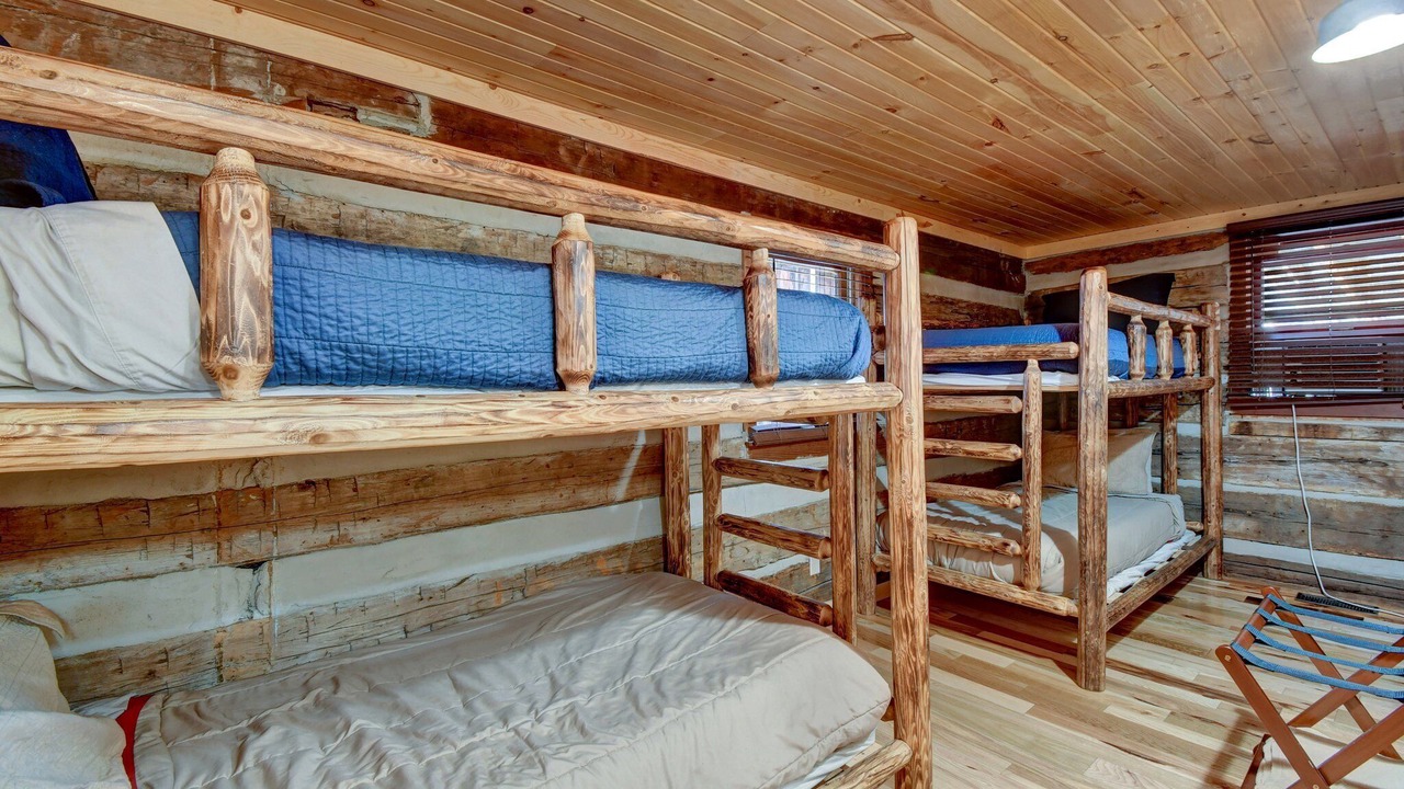 Photo of Bedroom in Rockbridge