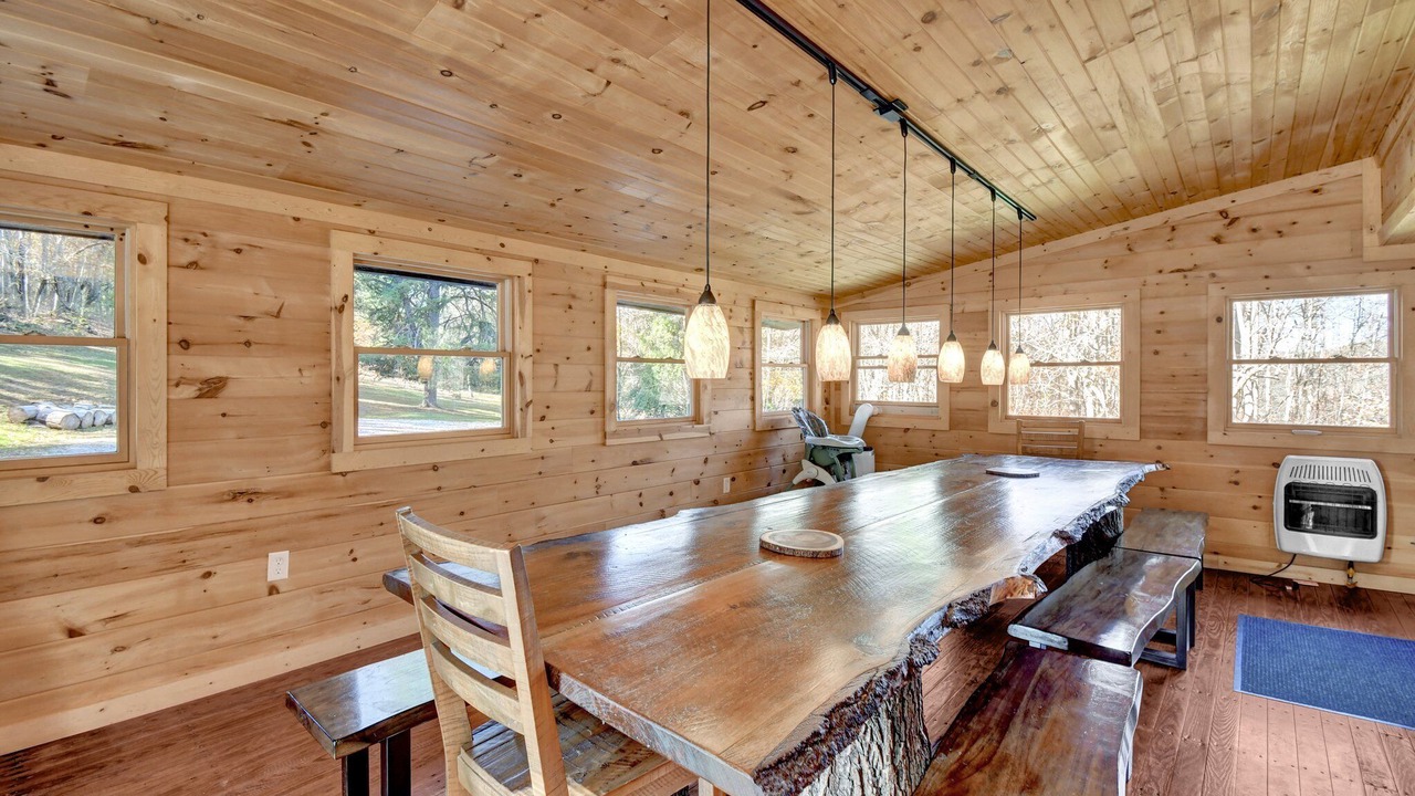 Photo of Others in Rockbridge
