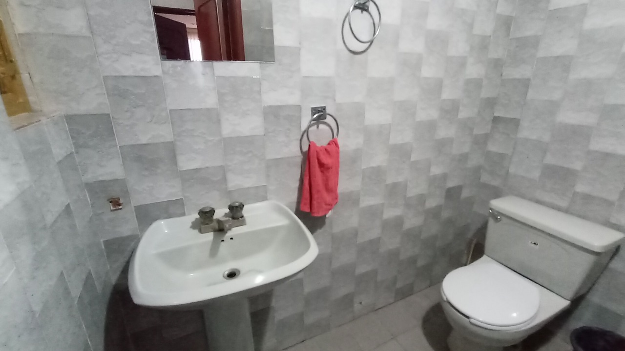 Photo of Bathroom in Toluca City-Centre