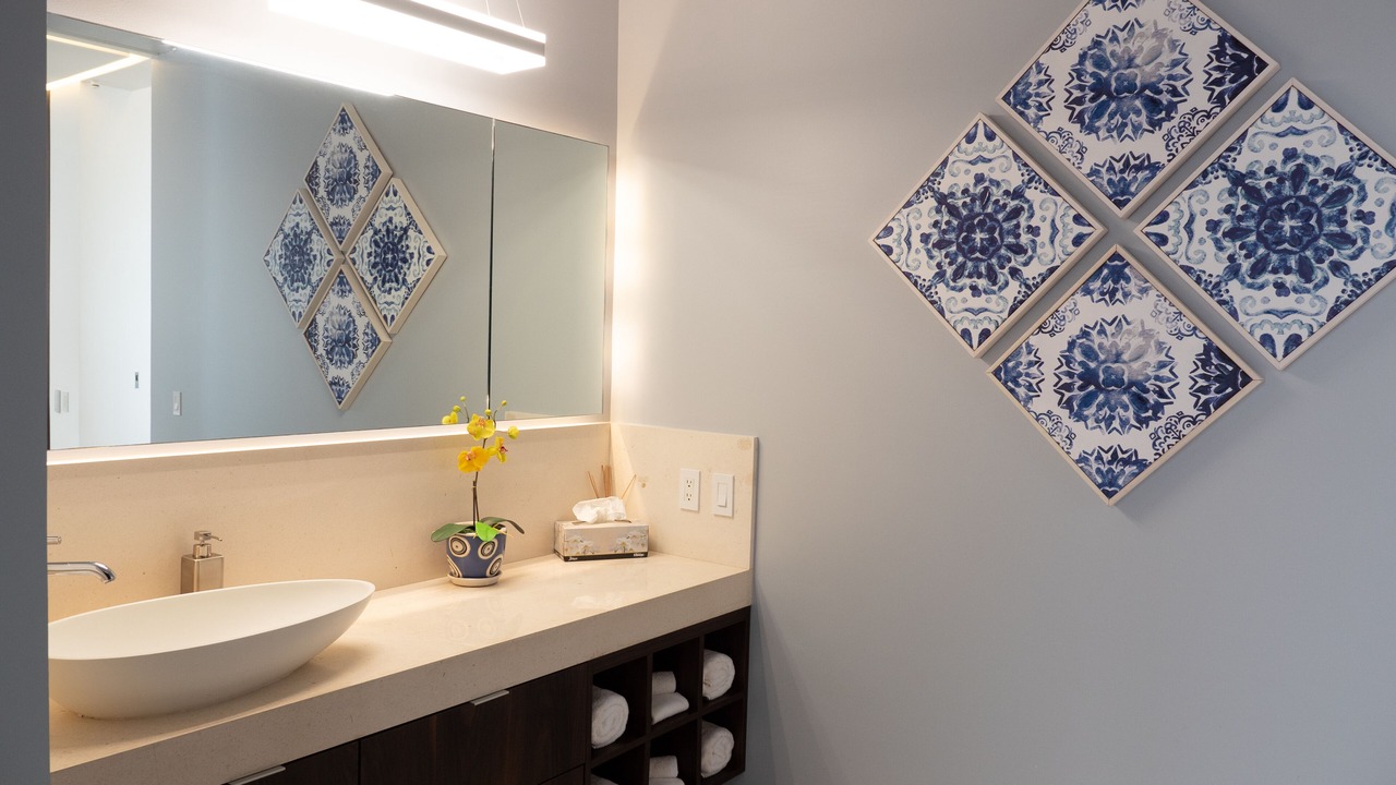 Photo of Bathroom in Romantic Zone