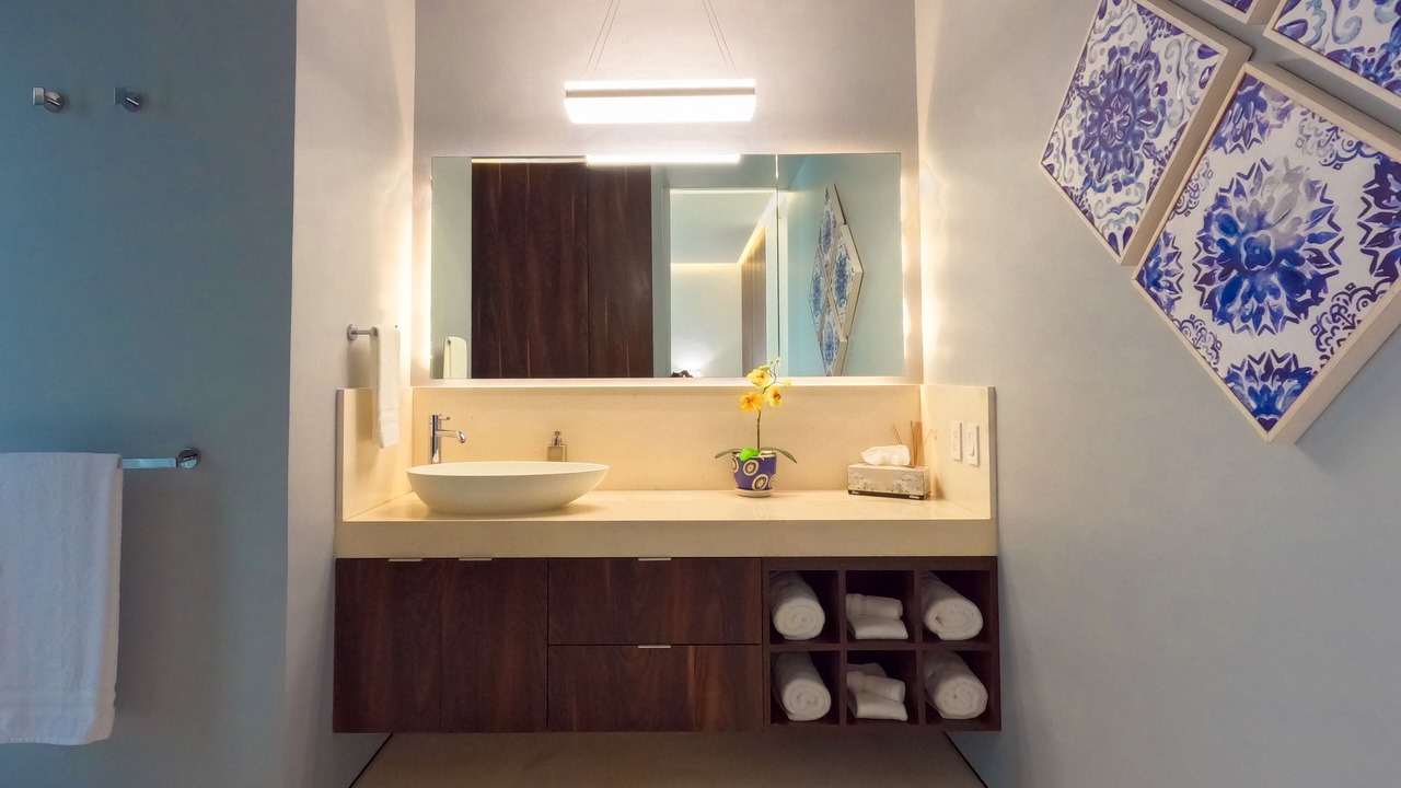Photo of Bathroom in Romantic Zone