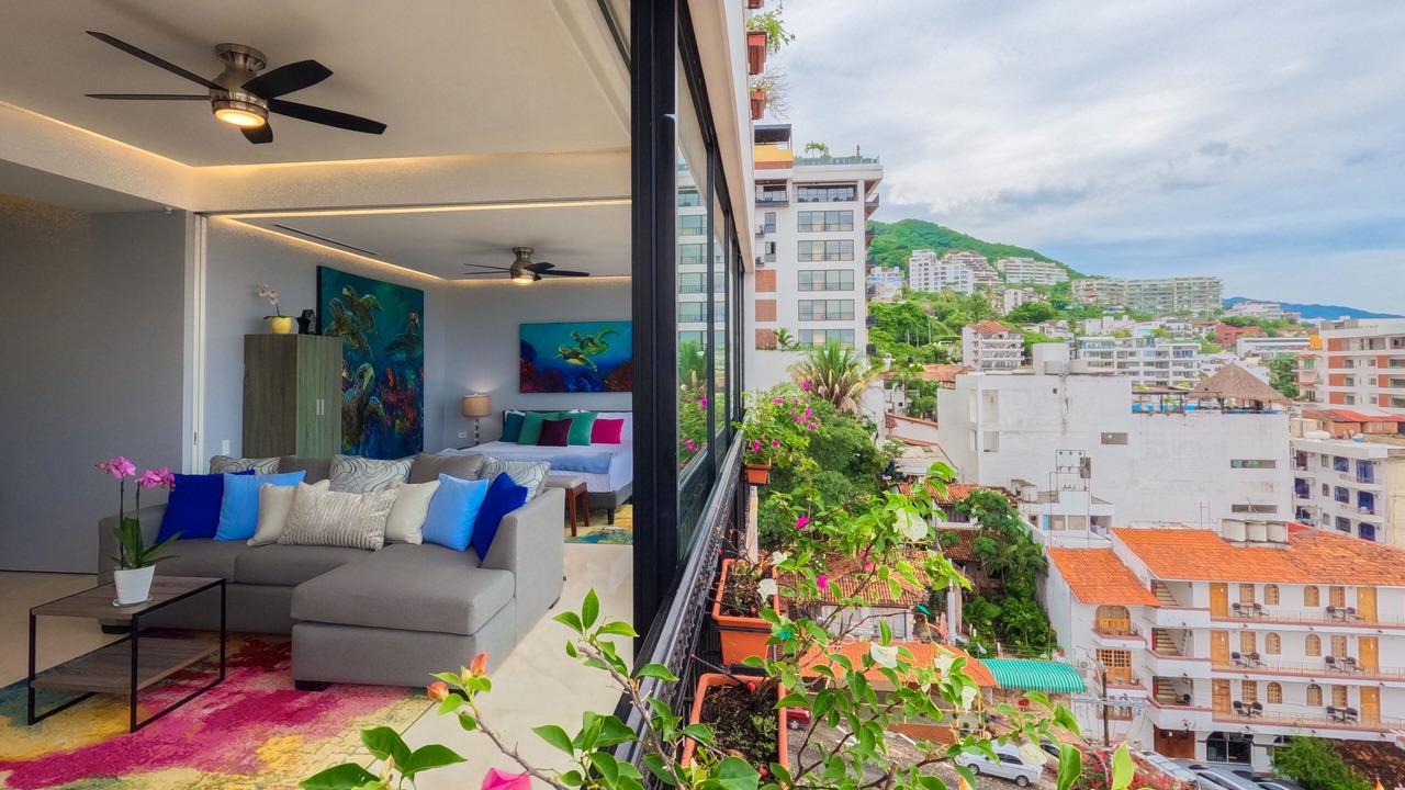 Photo of Outdoor in Romantic Zone