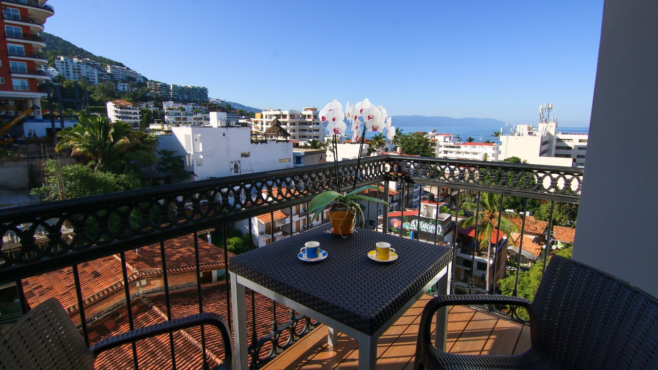 Photo of Outdoor in Romantic Zone