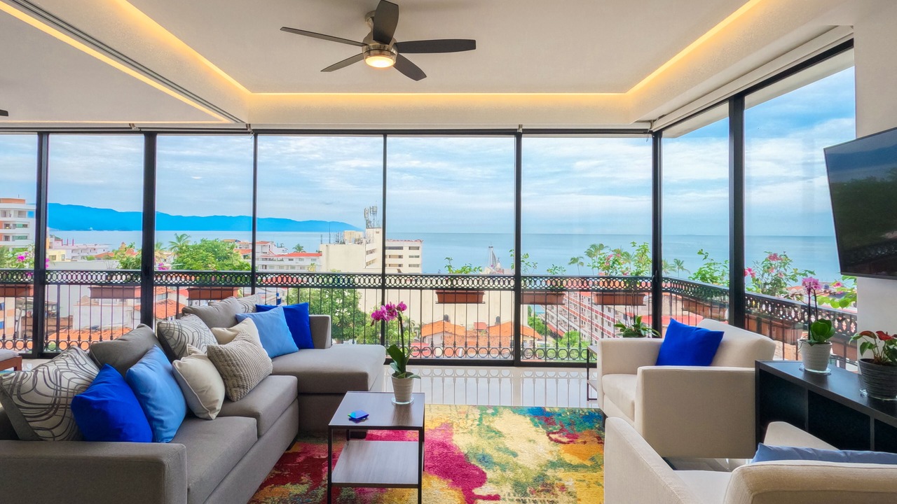 Photo of Livingroom in Romantic Zone