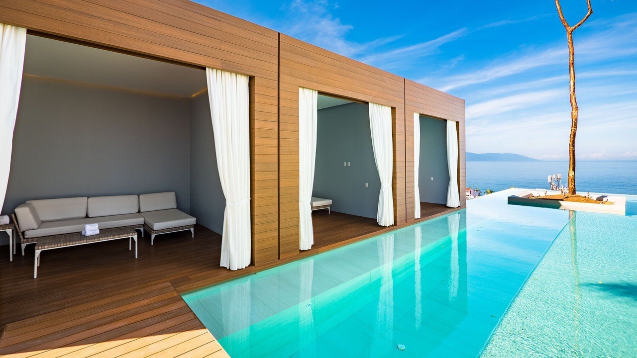Photo of Outdoor in Romantic Zone