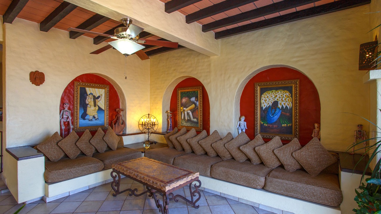 Photo of Livingroom in Romantic Zone
