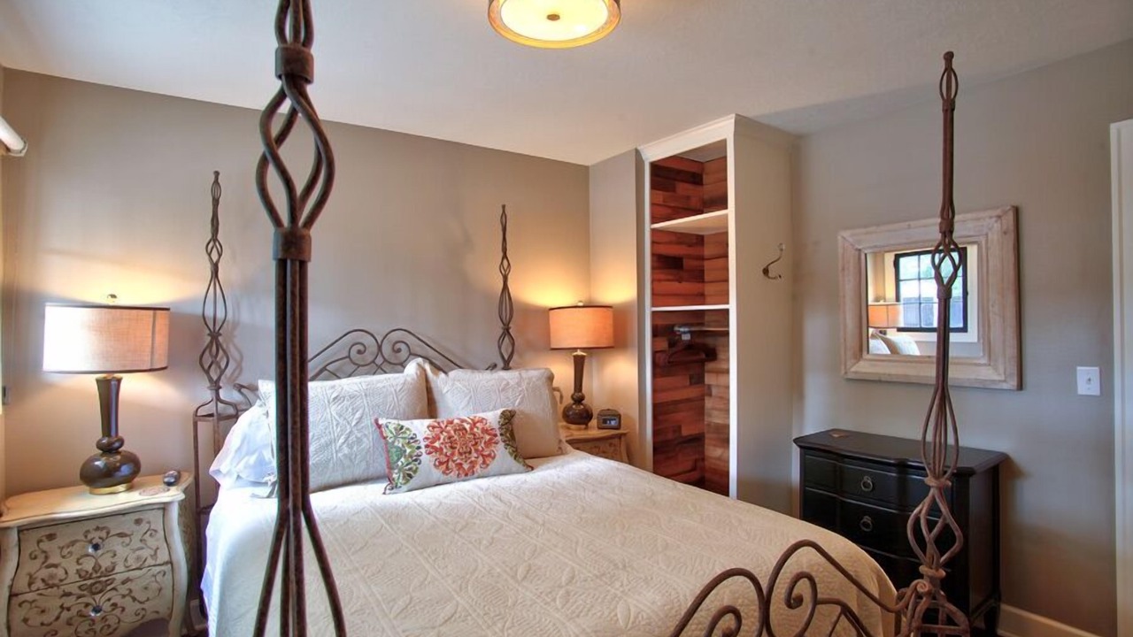 Photo of Bedroom in McMinnville
