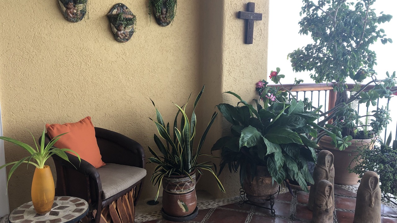 Photo of Patio Balcony in South Shore Hotel Area
