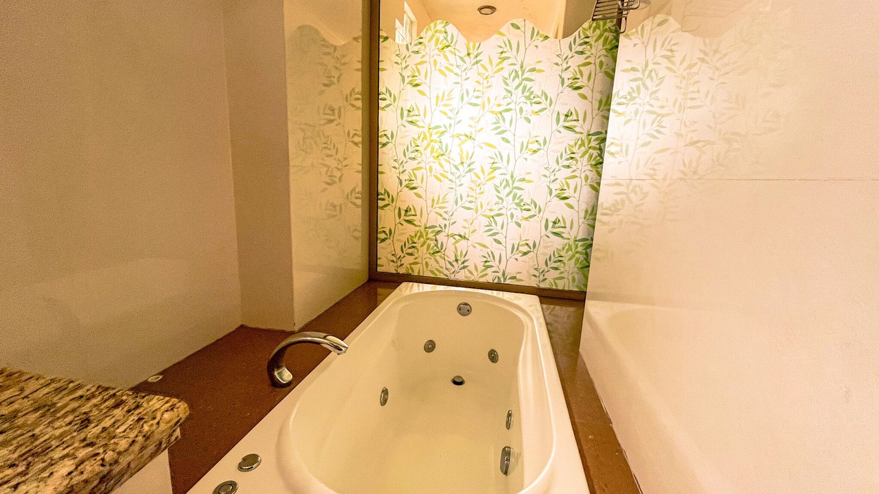 Photo of Bathroom in South Shore Hotel Area