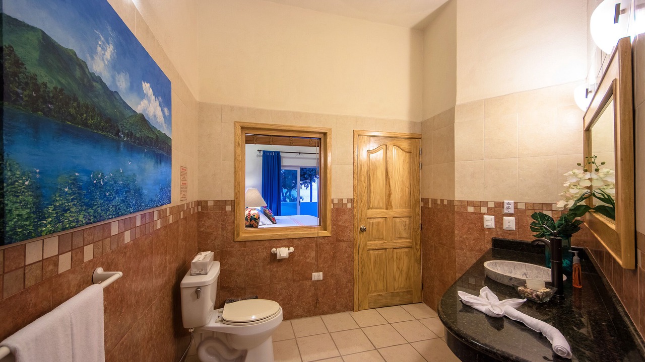 Photo of Bathroom in South Shore Hotel Area