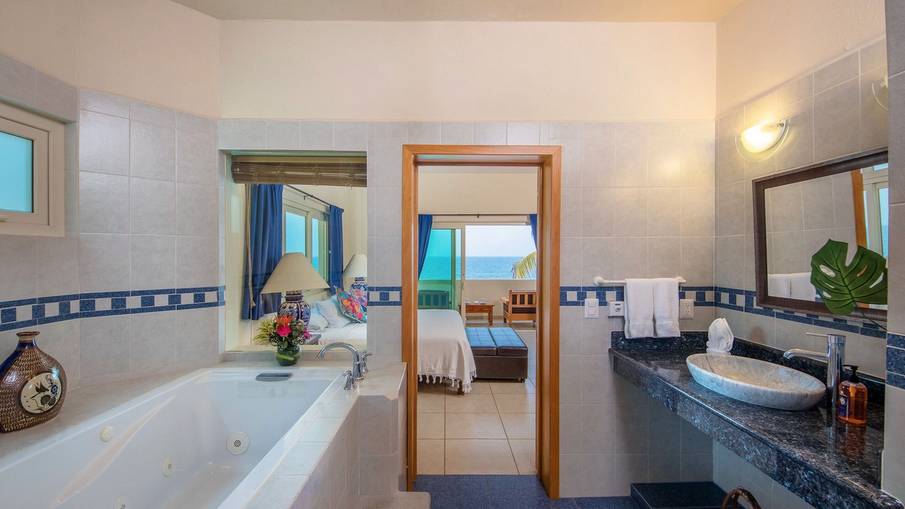 Photo of Bathroom in South Shore Hotel Area