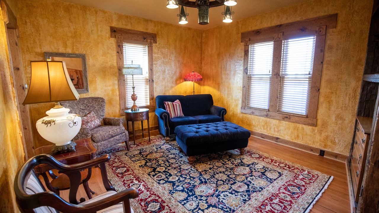 Photo of Livingroom in Culver
