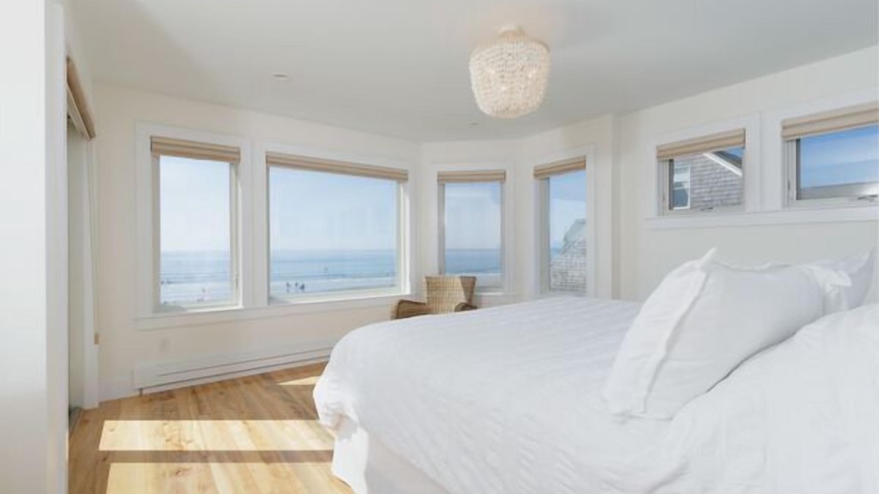 Photo of Bedroom in Higgins Beach