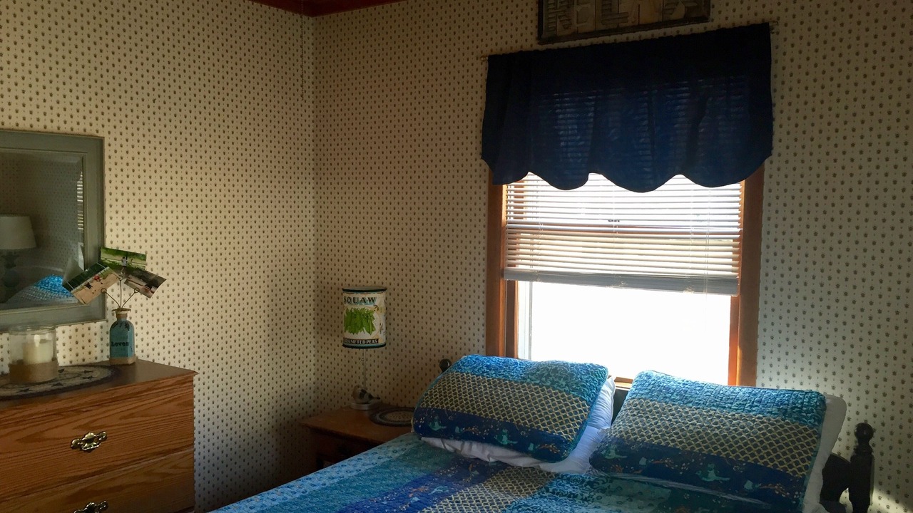 Photo of Bedroom in Lake